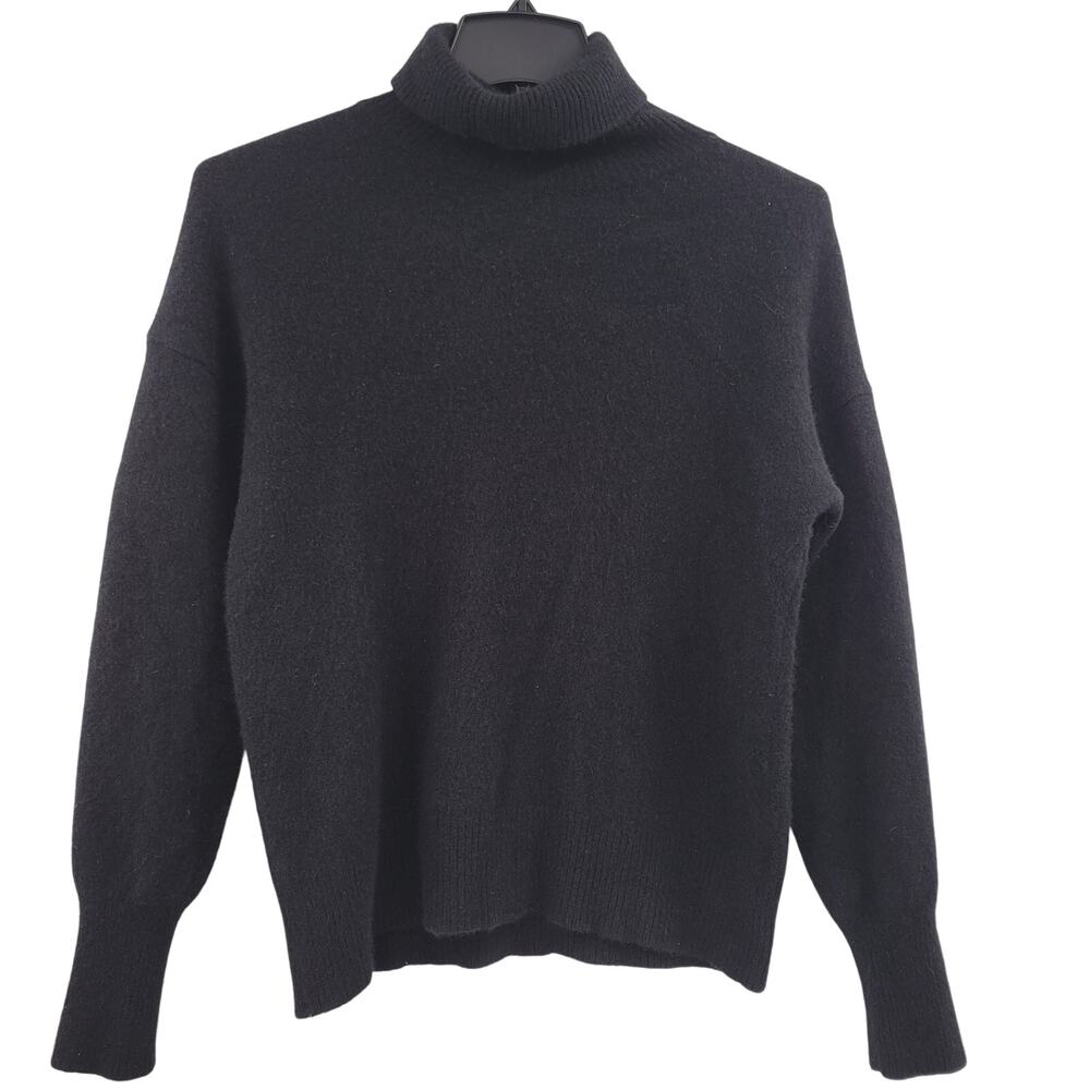 Theory Drop Shoulder Cashmere Turtle neck Sweater size L